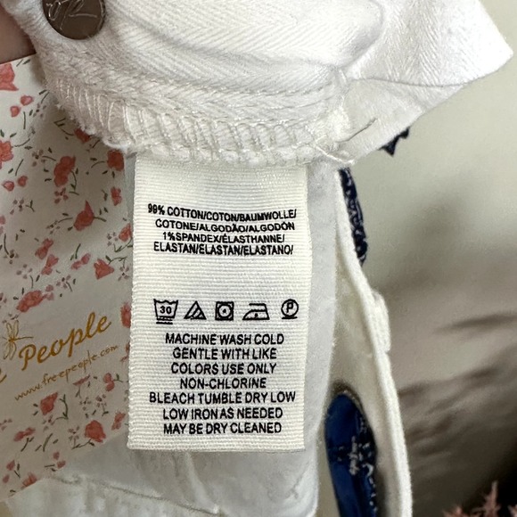 FREE PEOPLE Belt Out Cropped Bootcut Jeans Ocean Isle White {PP9} - Picture 6 of 6